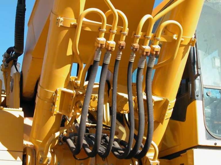 Bobcat T590 vs T595 The Better One? Farmer Grows