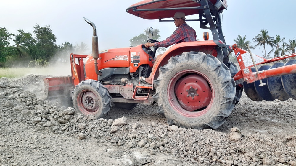 6 Known Kubota M7040 Problems Farmer Grows
