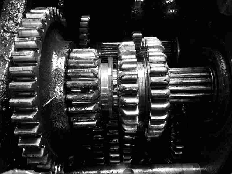 Damaged transmission (gearbox)